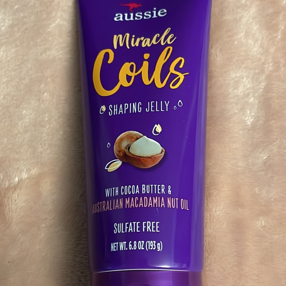 Aussie miracle coils shaping gel